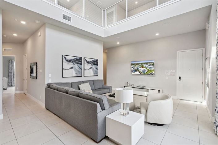 Image No.6-5 Bed Property for sale