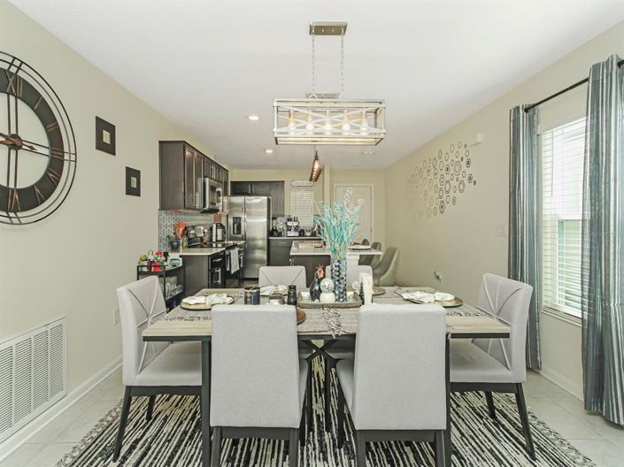 Image No.12-3 Bed Property for sale