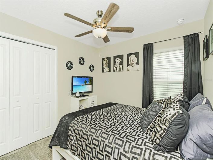 Image No.20-3 Bed Property for sale