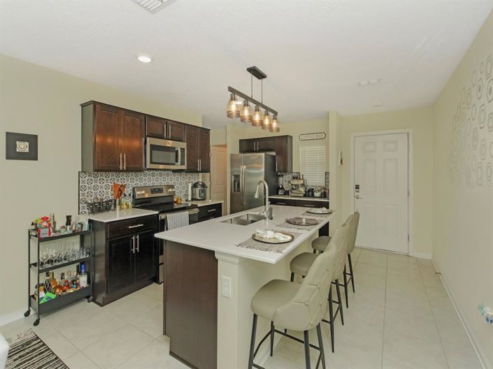 Image No.6-3 Bed Property for sale