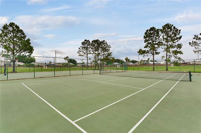 Image No.40-5 Bed Property for sale