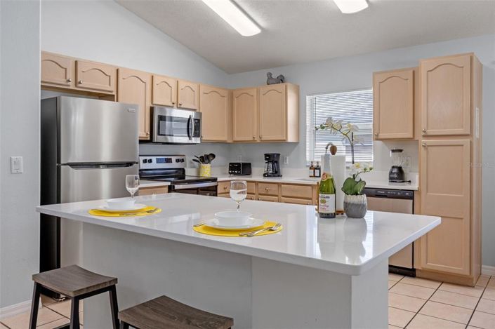 Image No.6-5 Bed Property for sale