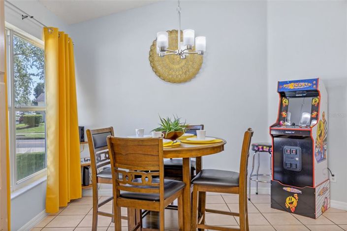 Image No.8-5 Bed Property for sale