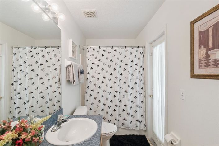 Image No.24-5 Bed Property for sale