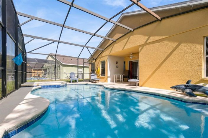 Image No.28-5 Bed Property for sale