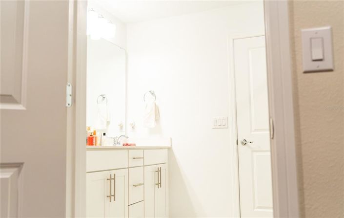 Image No.24-4 Bed Property for sale