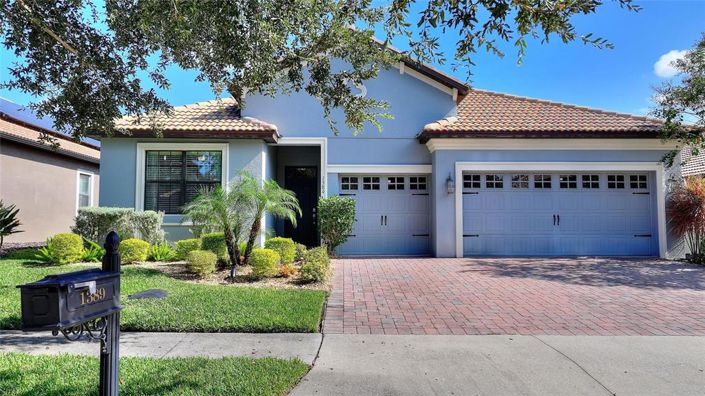 Image No.1-4 Bed Property for sale