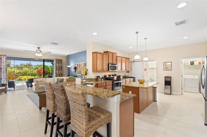 Image No.11-4 Bed Property for sale