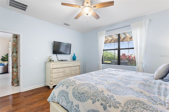 Image No.19-4 Bed Property for sale