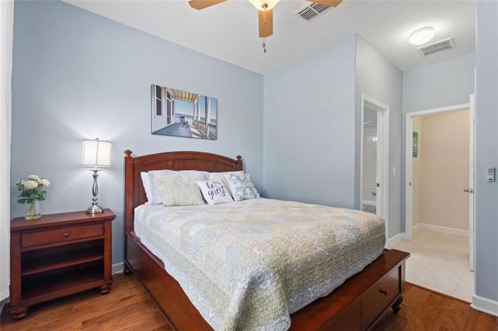 Image No.25-4 Bed Property for sale