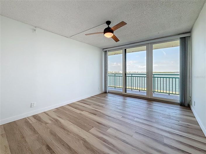 Image No.43-3 Bed Property for sale