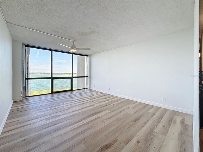 Image No.56-3 Bed Property for sale