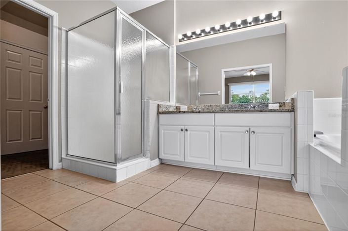 Image No.19-4 Bed Property for sale