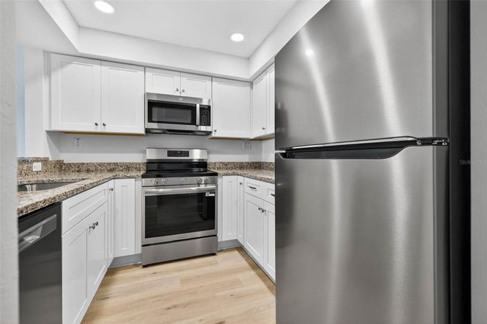 Image No.13-2 Bed Property for sale