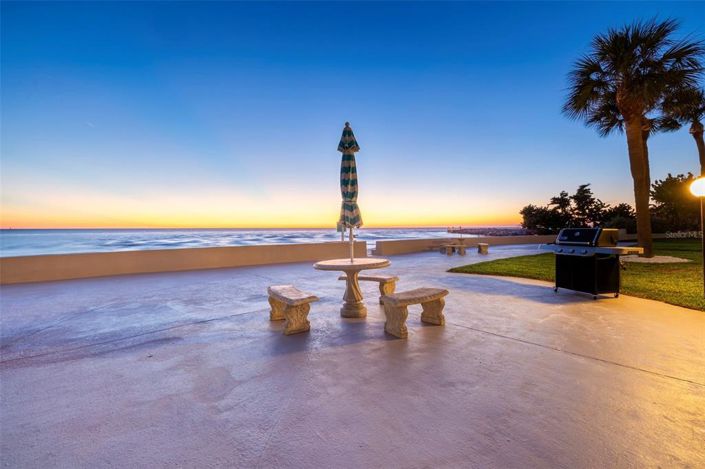 Image No.24-2 Bed Property for sale