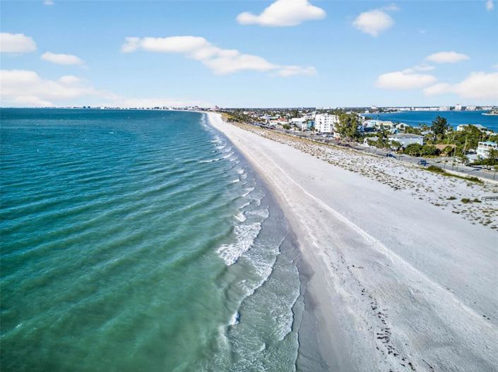 Image No.27-2 Bed Property for sale