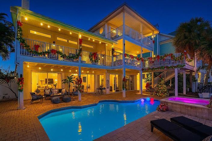 Image No.15-5 Bed Property for sale