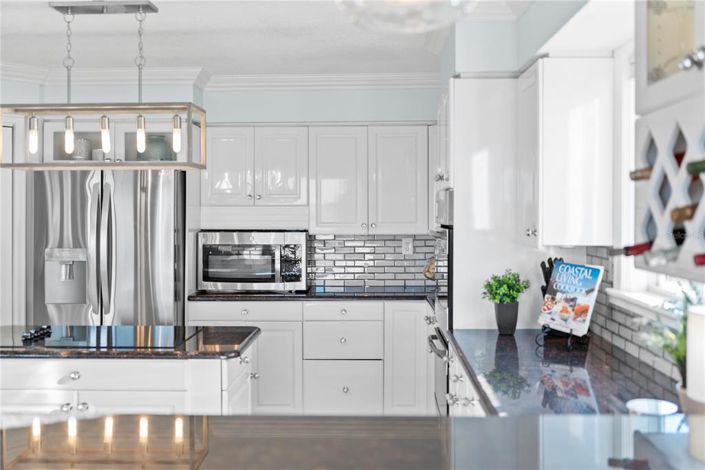 Image No.23-5 Bed Property for sale