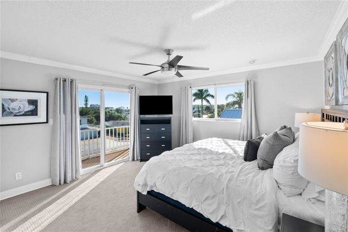 Image No.41-5 Bed Property for sale