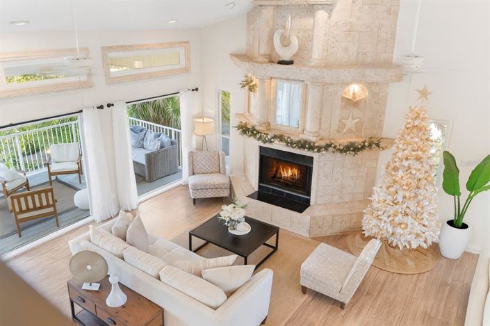 Image No.5-5 Bed Property for sale