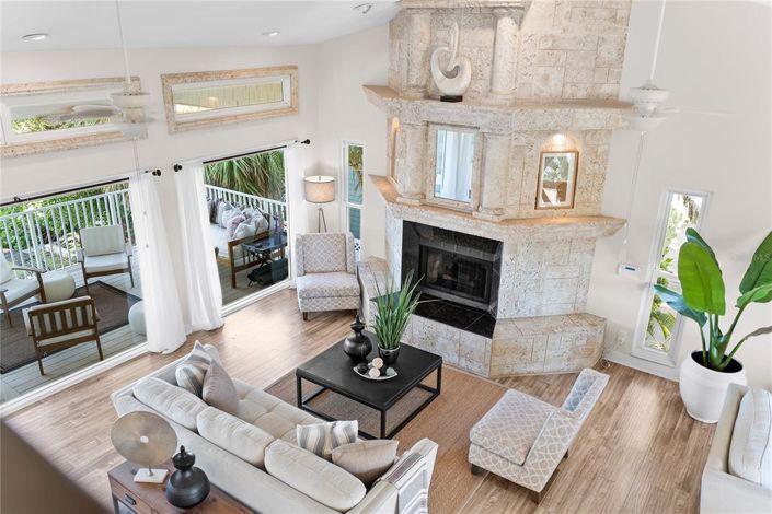 Image No.6-5 Bed Property for sale