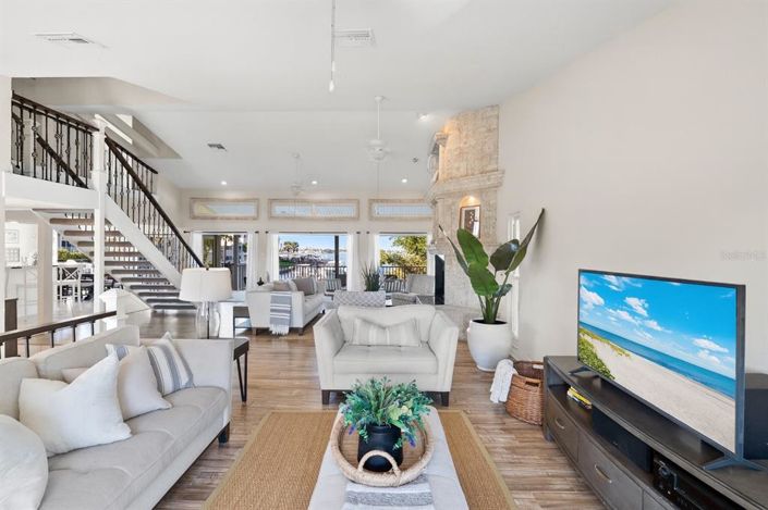 Image No.7-5 Bed Property for sale