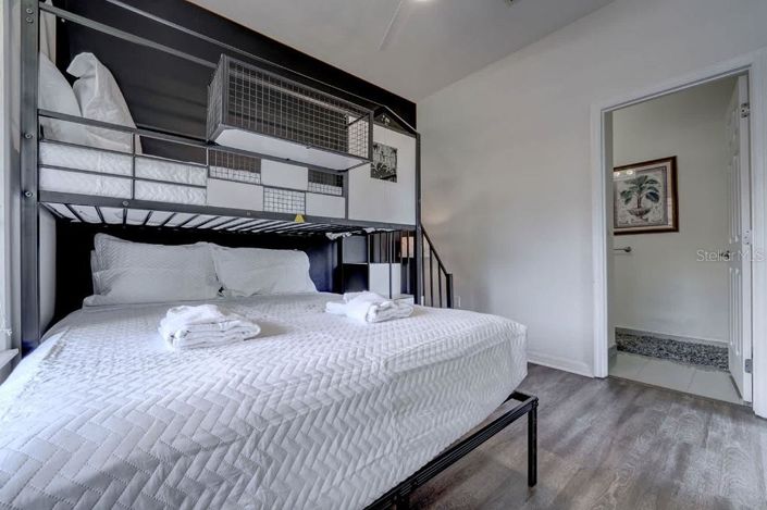 Image No.27-3 Bed Townhouse for sale