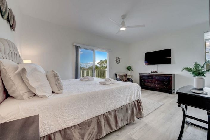 Image No.37-3 Bed Townhouse for sale