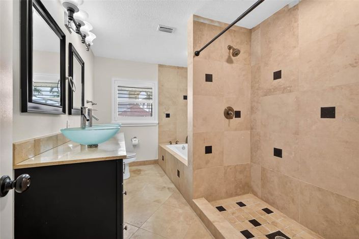 Image No.15-3 Bed Property for sale