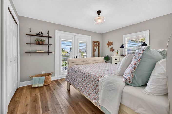 Image No.20-3 Bed Property for sale