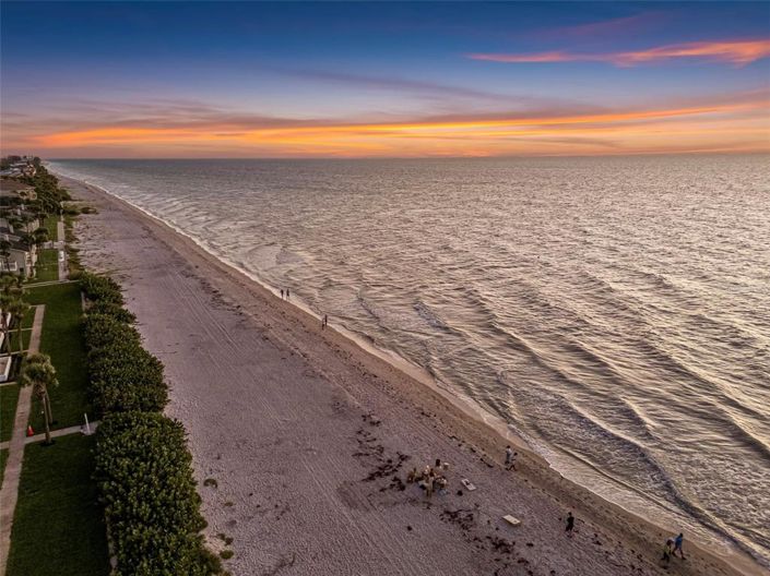 Image No.32-3 Bed Property for sale