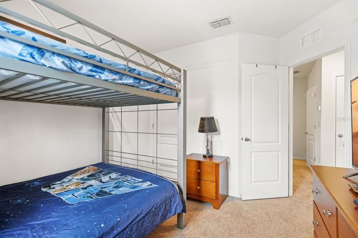 Image No.14-3 Bed Townhouse for sale