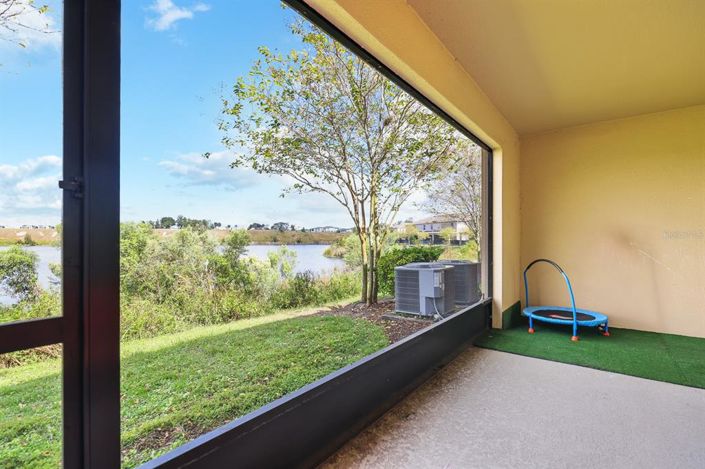 Image No.19-3 Bed Townhouse for sale