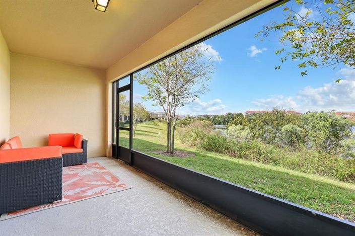 Image No.2-3 Bed Townhouse for sale