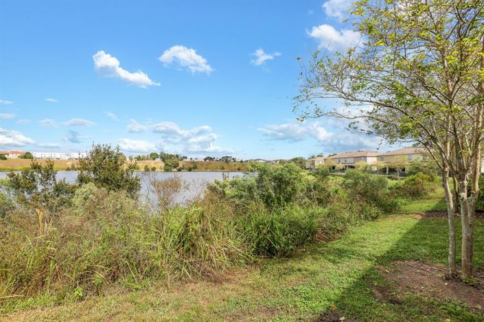 Image No.21-3 Bed Townhouse for sale