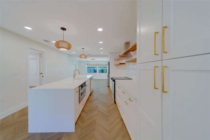 Image No.14-3 Bed Property for sale