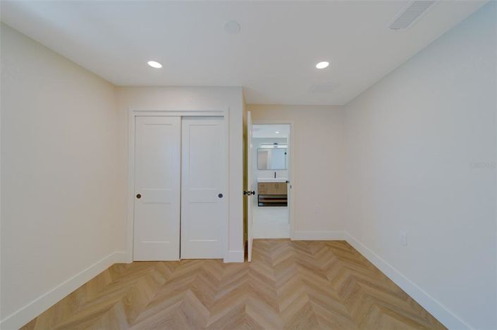 Image No.36-3 Bed Property for sale