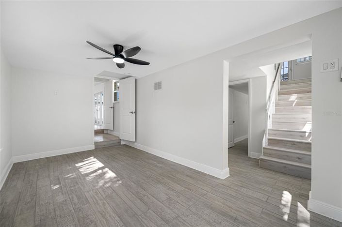 Image No.19-3 Bed Property for sale