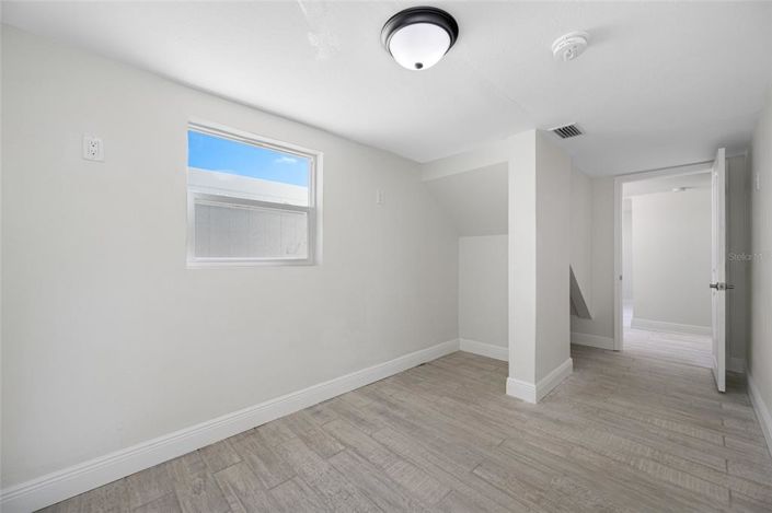 Image No.28-3 Bed Property for sale