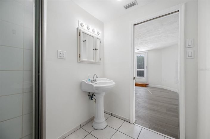 Image No.33-3 Bed Property for sale