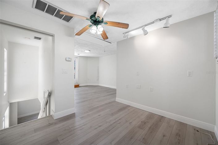 Image No.36-3 Bed Property for sale