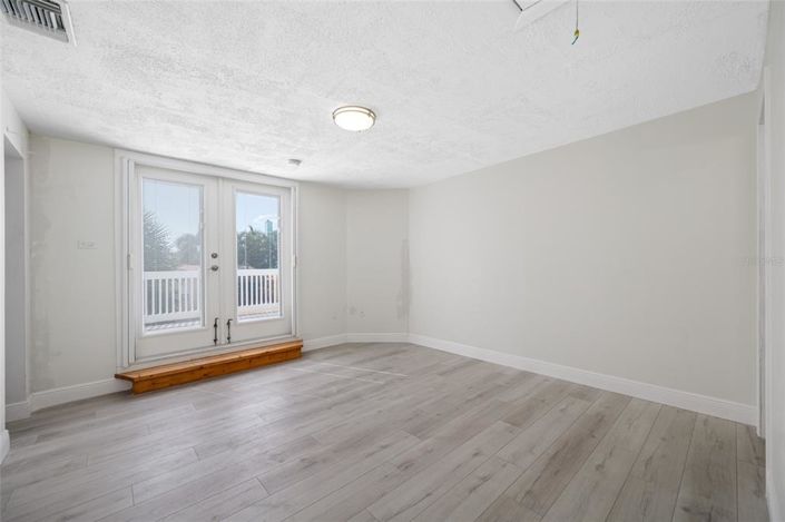 Image No.39-3 Bed Property for sale