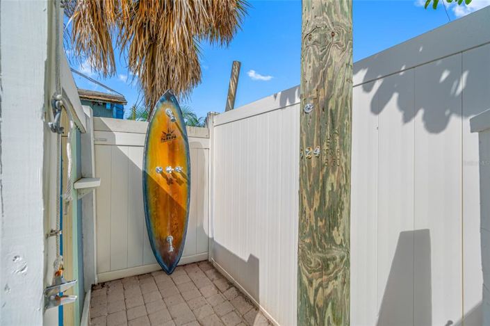 Image No.50-3 Bed Property for sale