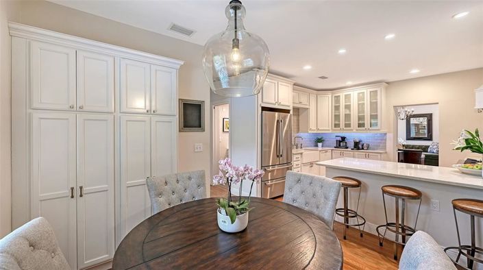 Image No.11-4 Bed Property for sale