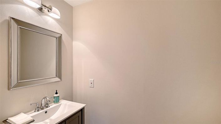 Image No.27-4 Bed Property for sale