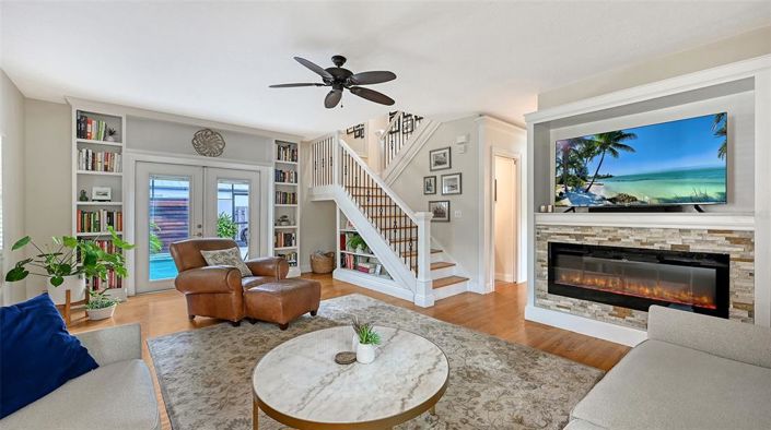 Image No.4-4 Bed Property for sale