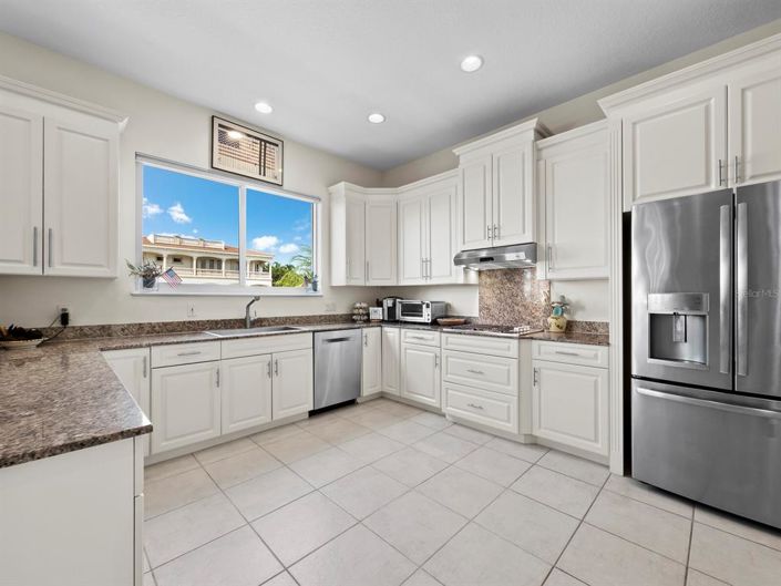 Image No.16-4 Bed Property for sale