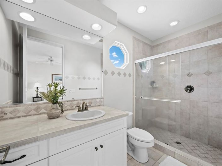 Image No.28-4 Bed Property for sale