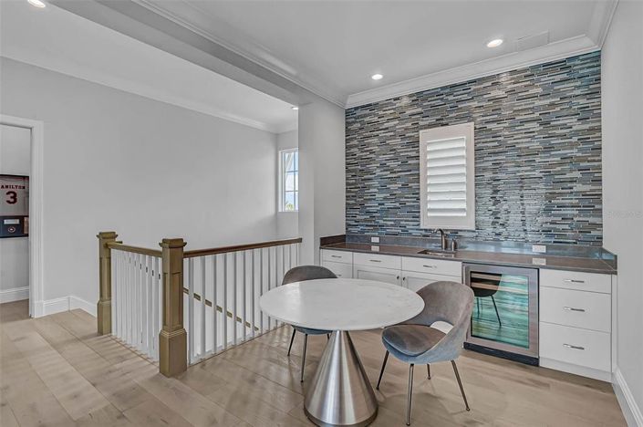 Image No.36-5 Bed Property for sale