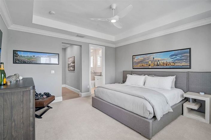 Image No.47-5 Bed Property for sale